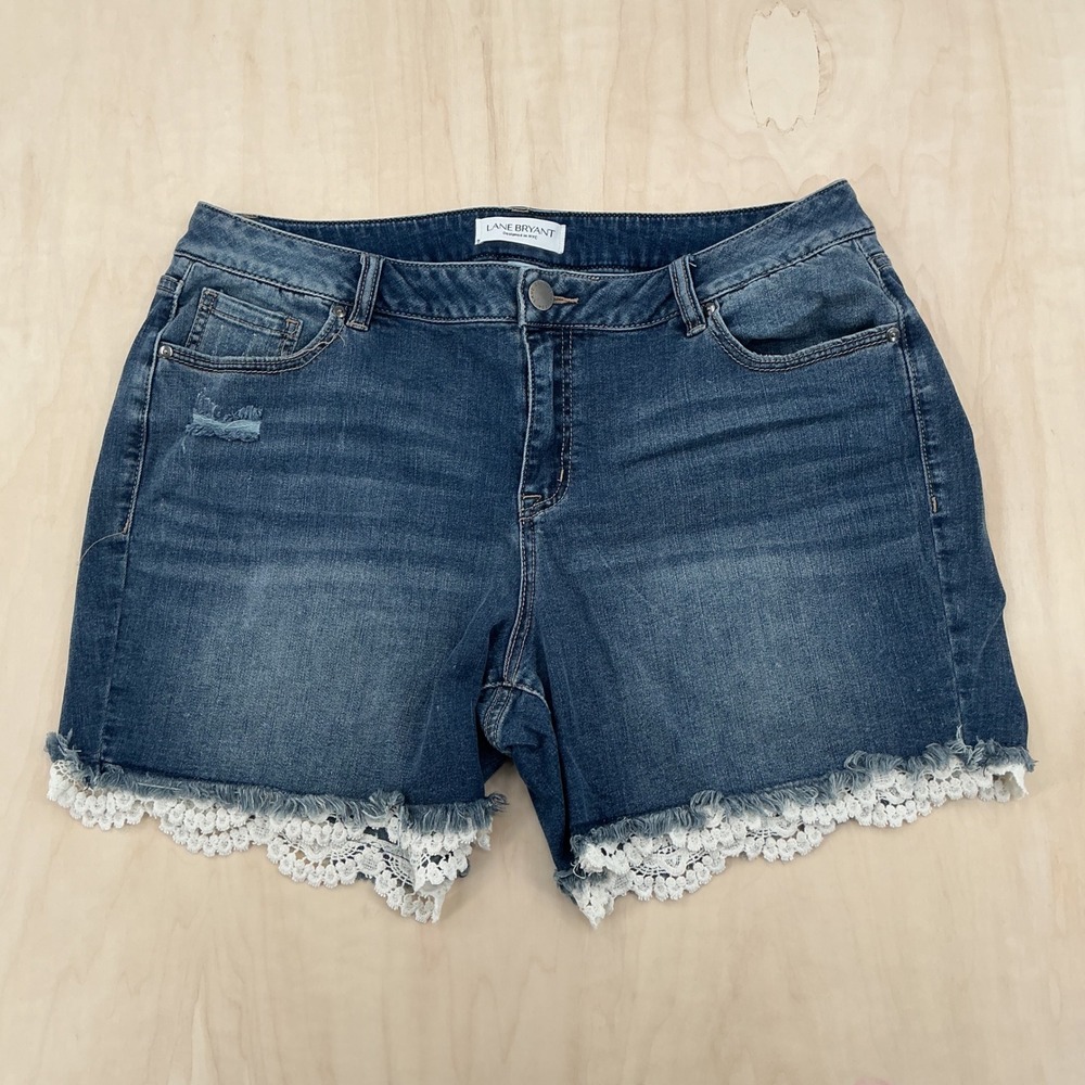 Lane Bryant Denim Shorts Womens 16 Blue Lace Trim Frayed Hem Boho Cottagecore